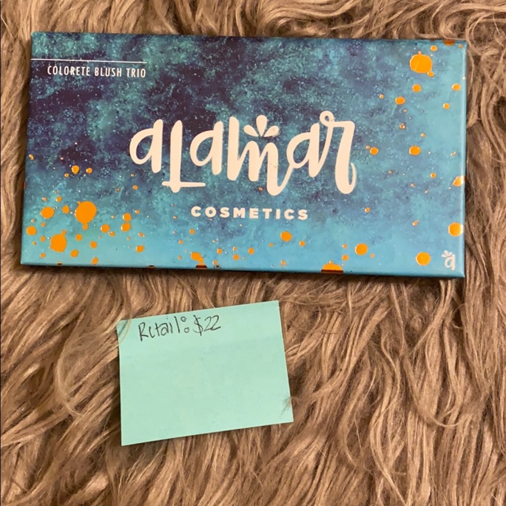 Alamar Blush trío